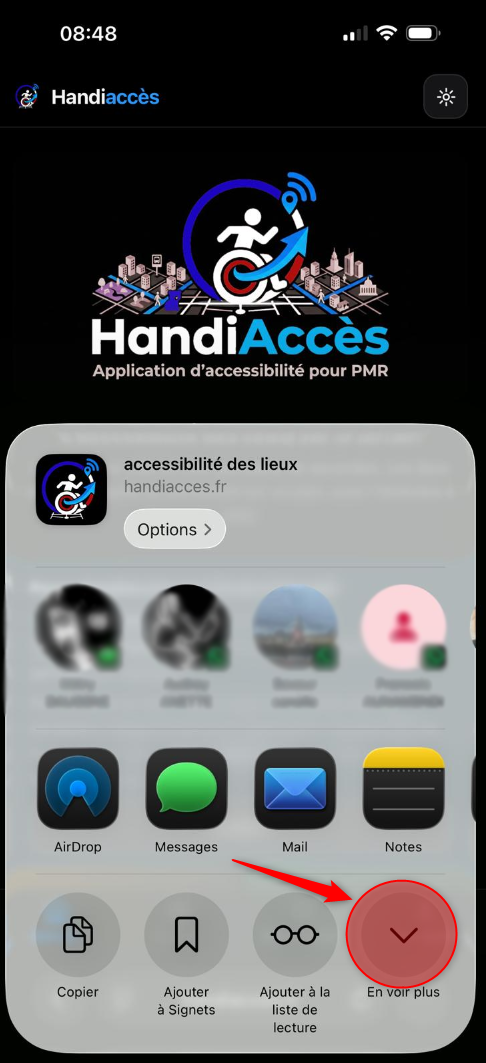 La feuille de partage d'iOS, le bouton En voir plus entouré en bas à droite